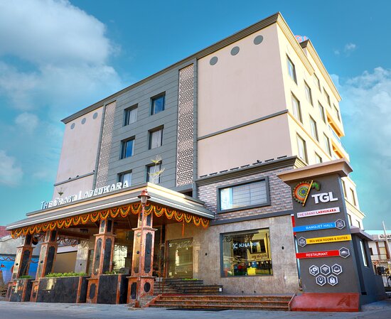 Rongtuli Grand Hotel Lobby